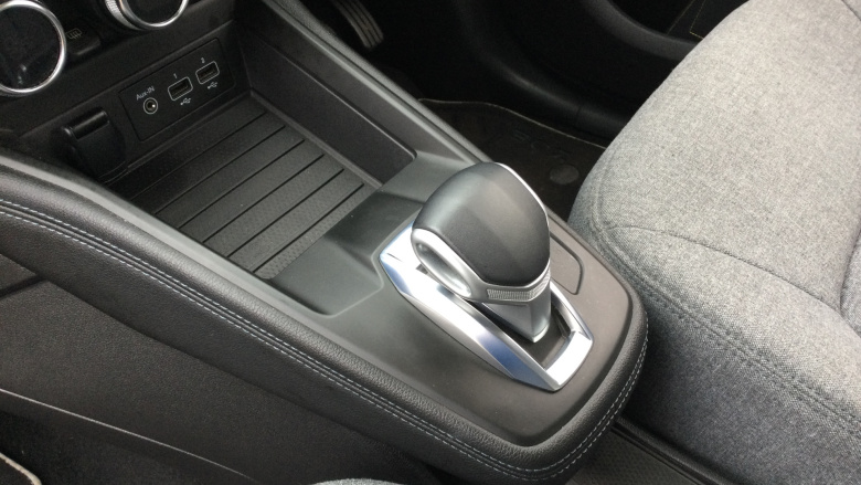 Renault Zoe 100kW i Iconic R135 50kWh 5dr Auto Electric Hatchback